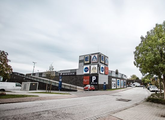 Helmut Peters-1_0007_Hintergrund